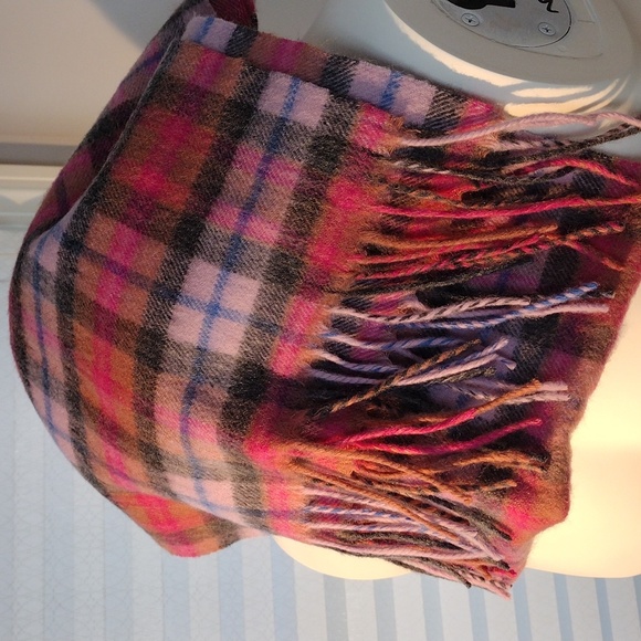 Amicale pastel pink and blue plaid merino wool scarf. 12x59 - Picture 5 of 5